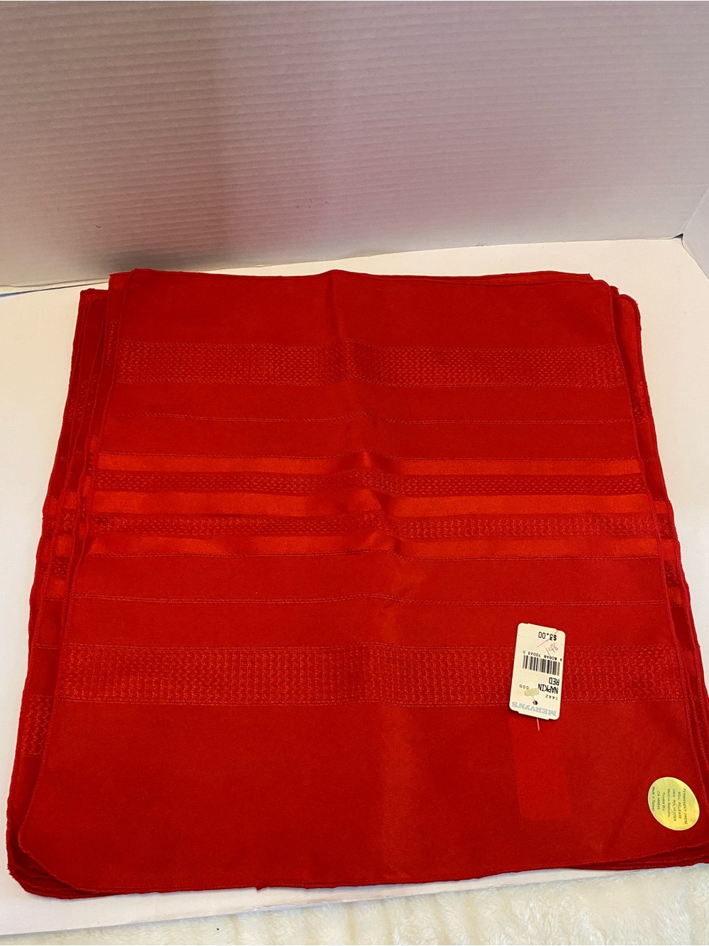 Vtg Fabric Napkins 18x18 Red Permanent Press Soil Release Machine Wash NOS